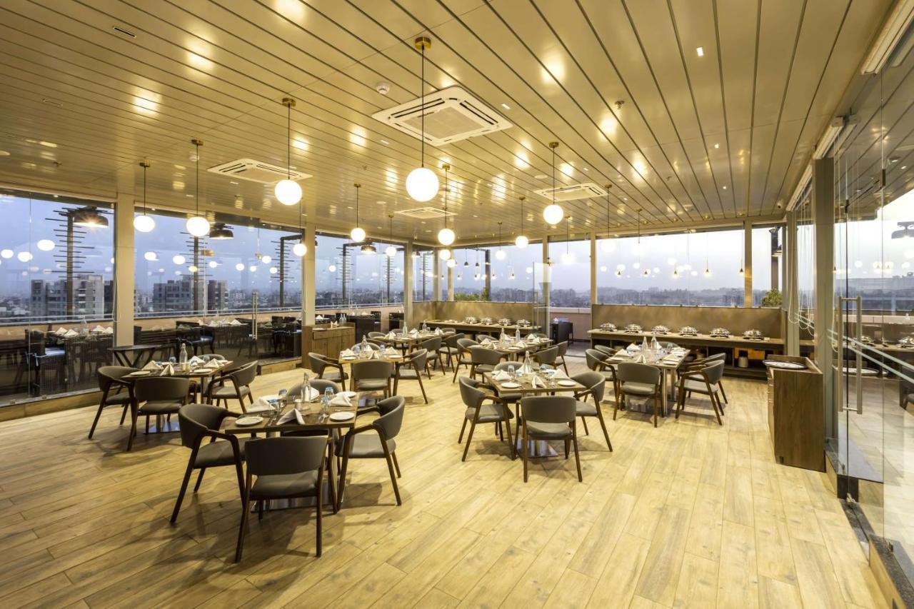 Ramee International Surat Hotel Ngoại thất bức ảnh
