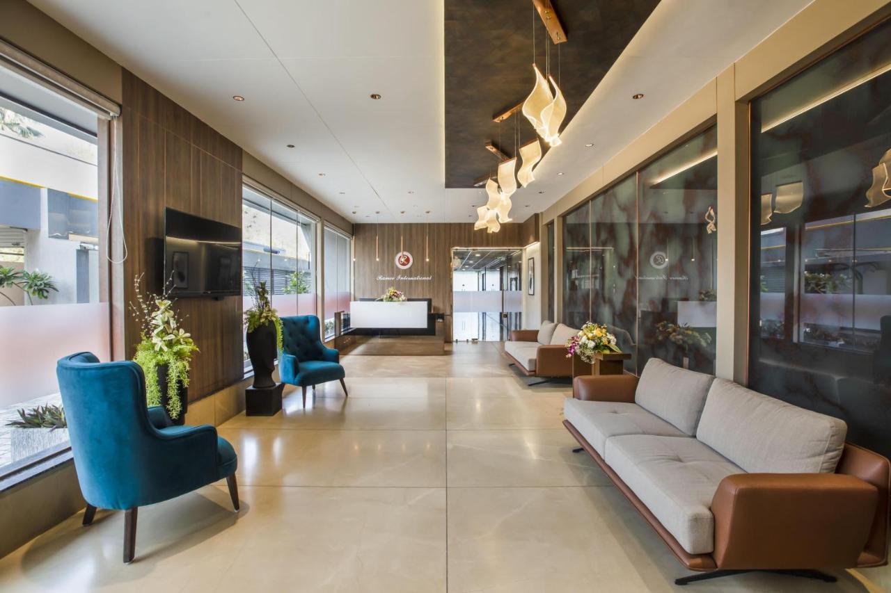 Ramee International Surat Hotel Ngoại thất bức ảnh