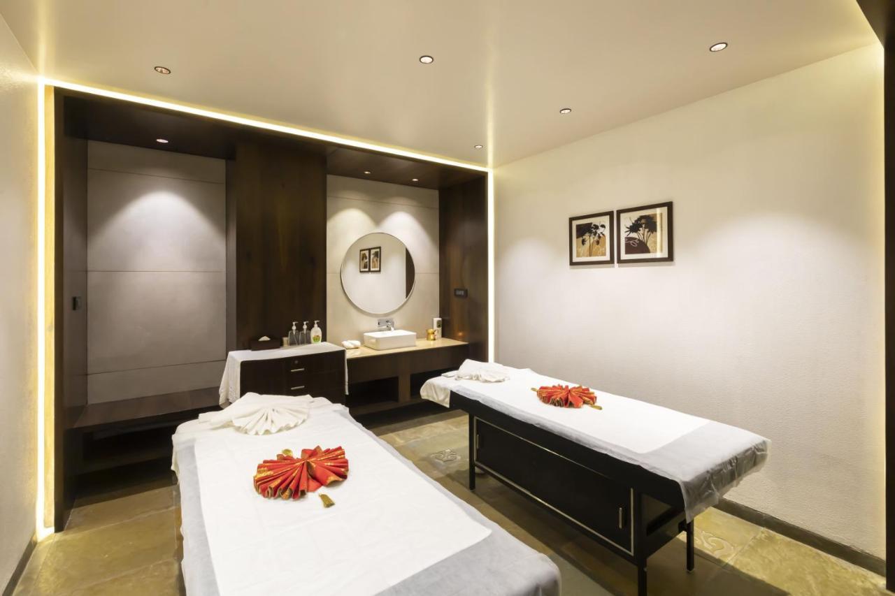 Ramee International Surat Hotel Ngoại thất bức ảnh