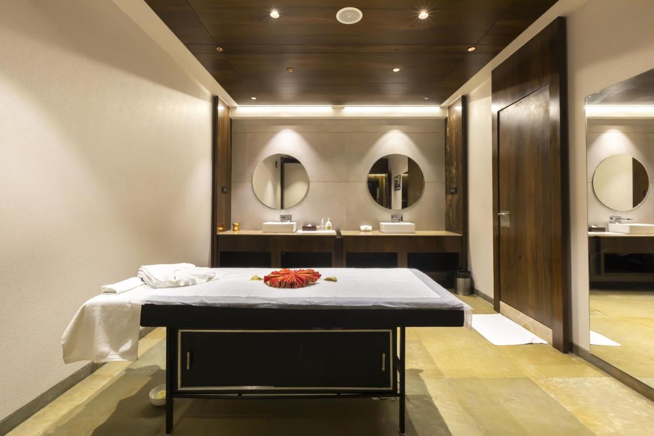 Ramee International Surat Hotel Ngoại thất bức ảnh