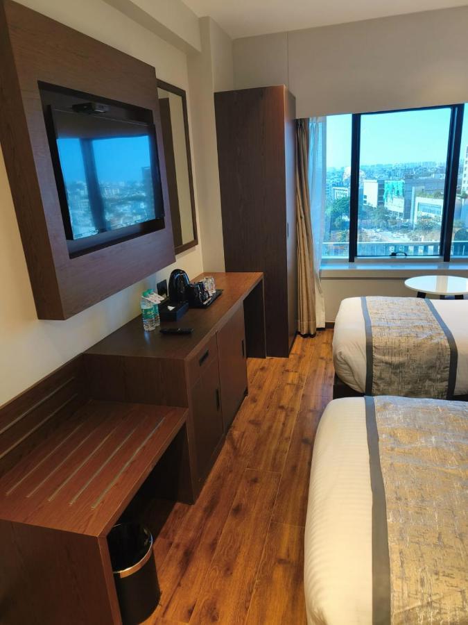 Ramee International Surat Hotel Ngoại thất bức ảnh
