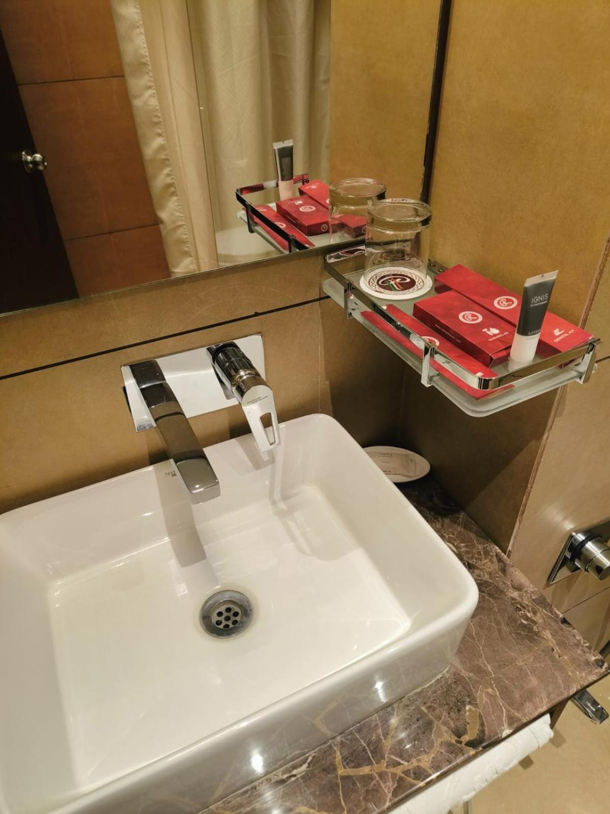 Ramee International Surat Hotel Ngoại thất bức ảnh